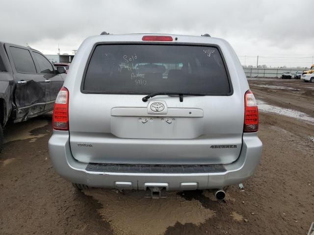 JTEZU14R278077132 - 2007 TOYOTA 4RUNNER SR5 SILVER photo 6