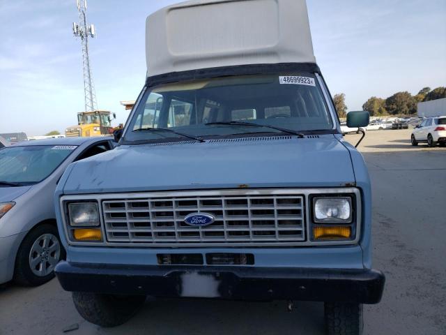 1FTHS34G2JHA37639 - 1988 FORD ECONOLINE E350 SUPER DUTY VAN BLUE photo 5