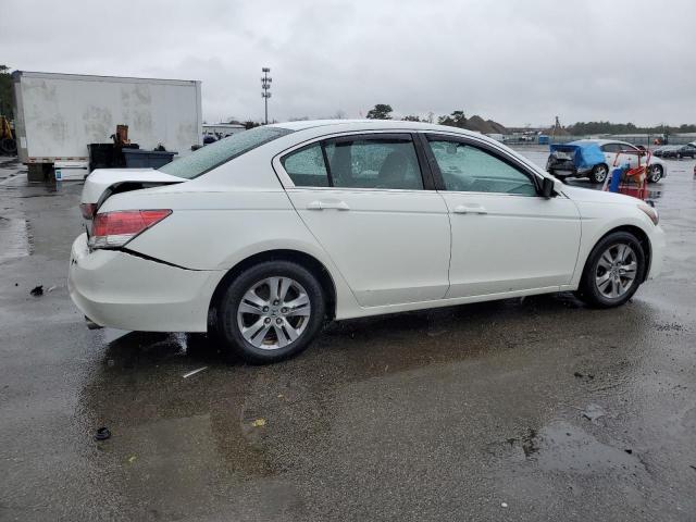 1HGCP2F67BA004853 - 2011 HONDA ACCORD SE WHITE photo 3