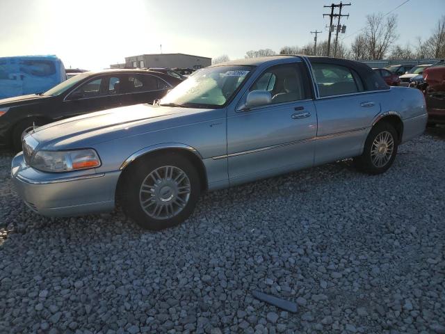 2009 LINCOLN TOWN CAR SIGNATURE LIMITED, 