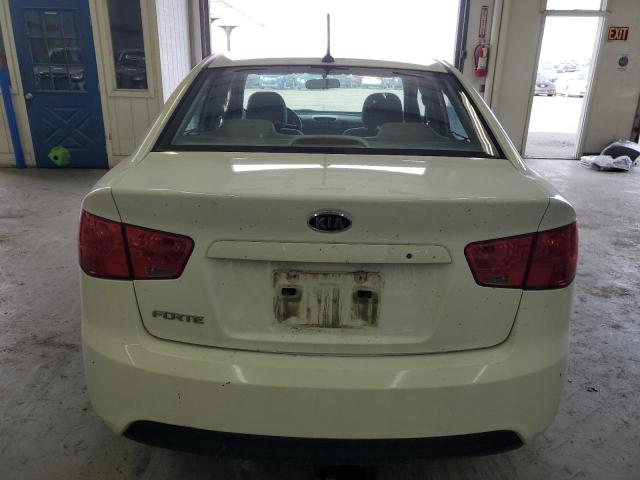 KNAFT4A24A5112844 - 2010 KIA FORTE LX WHITE photo 6