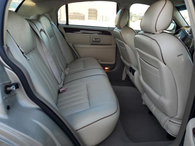 1LNHM81W64Y664976 - 2004 LINCOLN TOWN CAR EXECUTIVE Braun Foto 10