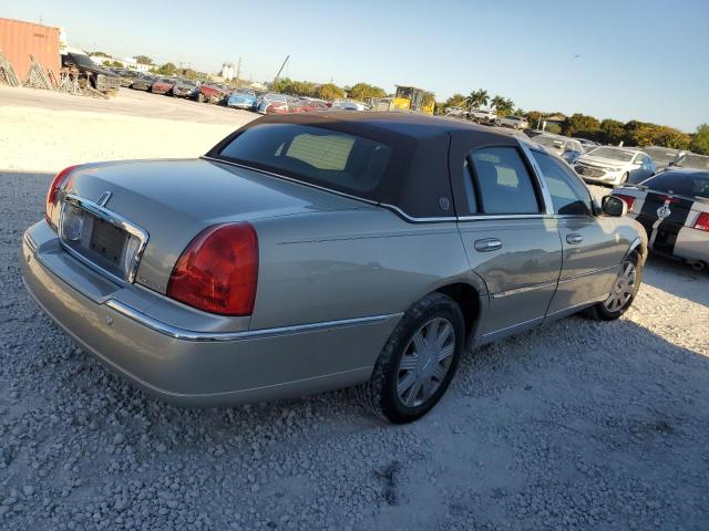 1LNHM81W64Y664976 - 2004 LINCOLN TOWN CAR EXECUTIVE Braun Foto 3