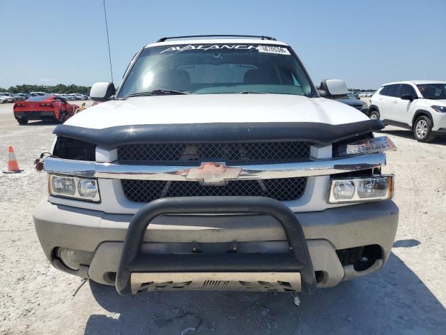 3GNEK13T62G261070 - 2002 CHEVROLET AVALANCHE K1500 WHITE photo 5