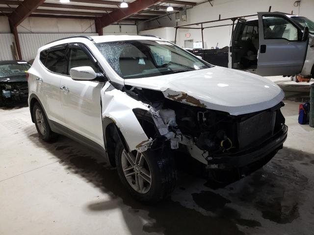 5NMZUDLB3JH076247 - 2018 HYUNDAI SANTA FE S WHITE photo 4