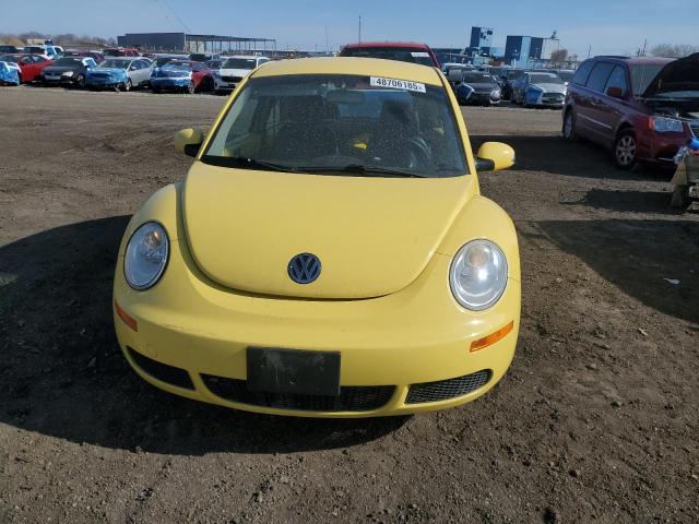 3VWPW3AGXAM018270 - 2010 VOLKSWAGEN NEW BEETLE Gelb Foto 5