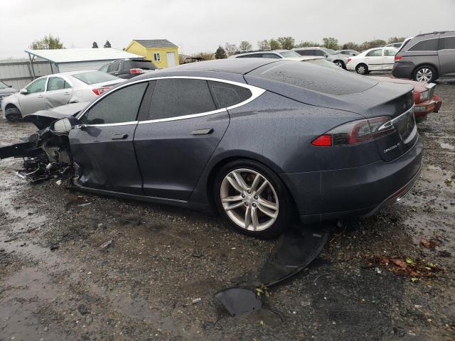 5YJSA1E26FF119736 - 2015 TESLA MODEL S ნაცრისფერი ფოტო 2