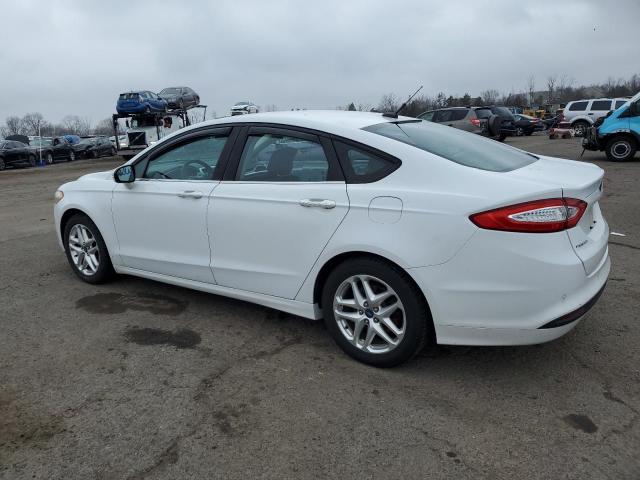 3FA6P0H78DR137402 - 2013 FORD FUSION SE WHITE photo 2