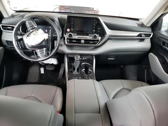 5TDGZRAH3MS040640 - 2021 TOYOTA HIGHLANDER XLE 银色 照片 8