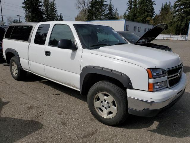 1GCEK19V07Z135943 - 2007 CHEVROLET SILVERADO K1500 CLASSIC WHITE photo 4