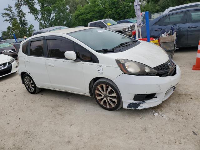 JHMGE8H59DC043995 - 2013 HONDA FIT SPORT WHITE photo 4