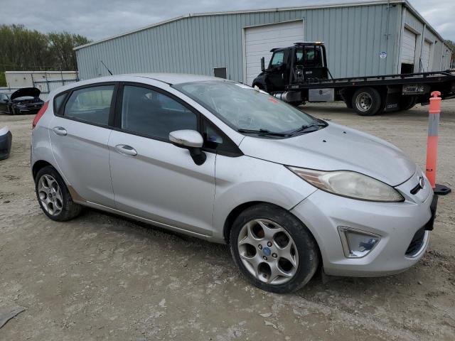 3FADP4FJXCM171608 - 2012 FORD FIESTA SES SILVER photo 4