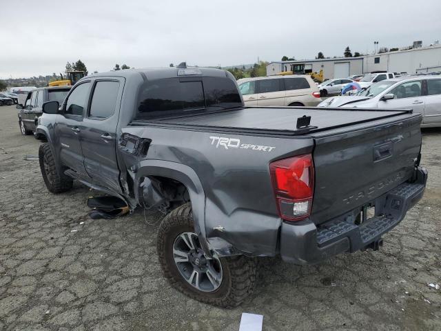 3TMBZ5DN1JM014425 - 2018 TOYOTA TACOMA DOUBLE CAB GRAY photo 2