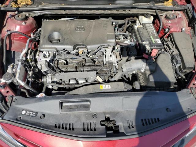 4T1B11HK7JU610582 - 2018 TOYOTA CAMRY L RED photo 11