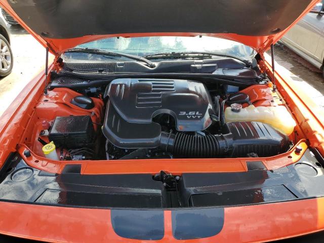 2C3CDZAG6JH303092 - 2018 DODGE CHALLENGER SXT ORANGE photo 11