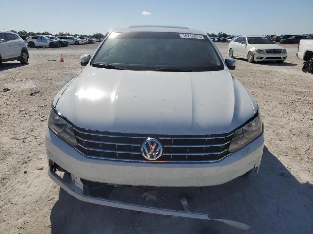 1VWLA7A35KC002546 - 2019 VOLKSWAGEN PASSAT WOLFSBURG WHITE photo 5