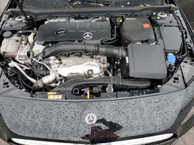 W1K3G4FB5NJ328384 - 2022 MERCEDES-BENZ A 220 4MATIC BLACK photo 11