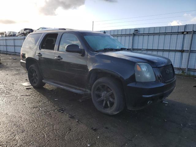 1GKFK63897J363091 - 2007 GMC YUKON DENALI BLACK photo 4