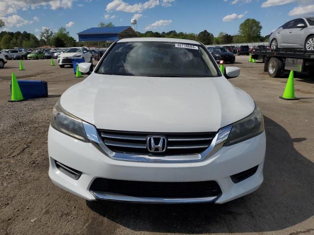 1HGCR2F37DA200178 - 2013 HONDA ACCORD LX WHITE photo 5