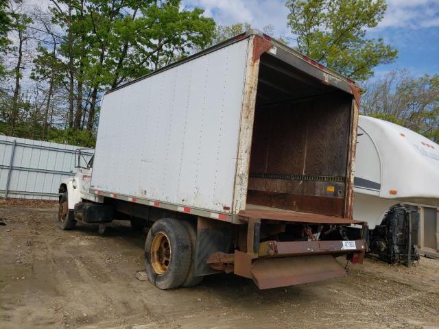 1FDNF80CXSVA77182 - 1995 FORD F800 WHITE photo 2