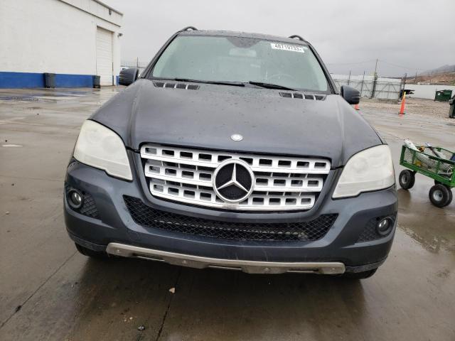 4JGBB8GBXBA671676 - 2011 MERCEDES-BENZ ML 350 4MATIC GRAY photo 5