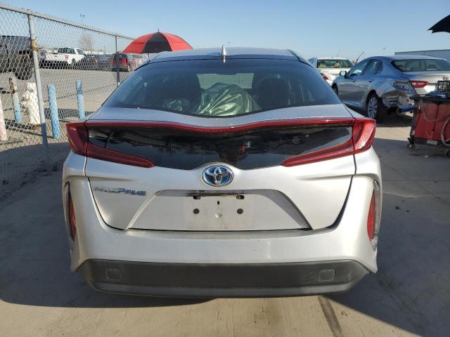 JTDKARFP8H3006444 - 2017 TOYOTA PRIUS PRIM 银色 照片 6