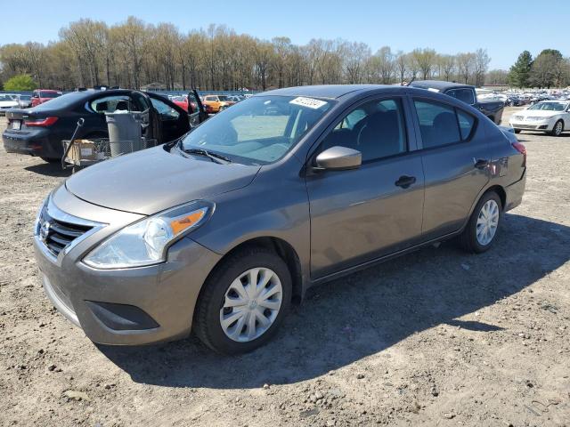 3N1CN7AP7GL888362 - 2016 NISSAN VERSA S GRAY photo 1