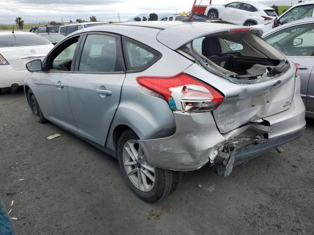 1FADP3K2XFL317925 - 2015 FORD FOCUS SE SILVER photo 2