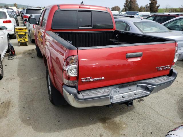 3TMJU4GN7FM192332 - 2015 TOYOTA TACOMA DOUBLE CAB PRERUNNER RED photo 2