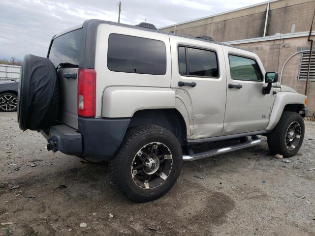 5GTEN13E688164461 - 2008 HUMMER H3 SILVER photo 3