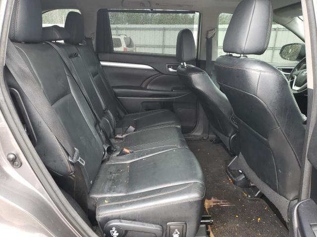 5TDJKRFH5GS275807 - 2016 TOYOTA HIGHLANDER XLE GRAY photo 11