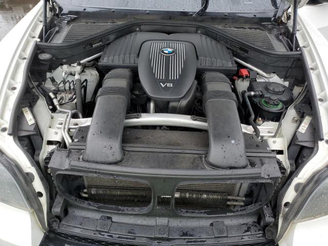 5UXFE8C53AL310451 - 2010 BMW X5 XDRIVE48I WHITE photo 11