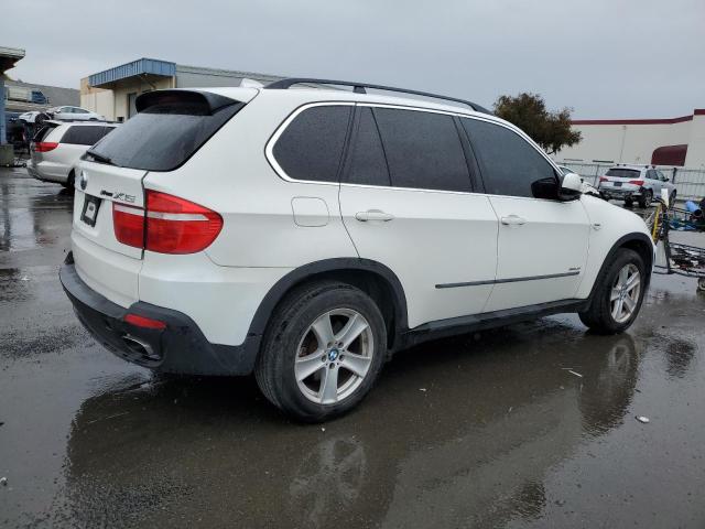 5UXFE8C53AL310451 - 2010 BMW X5 XDRIVE48I WHITE photo 3