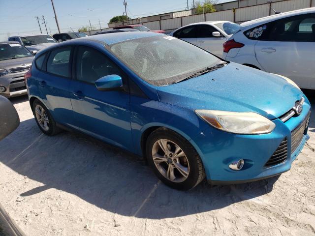 1FAHP3K27CL312727 - 2012 FORD FOCUS SE BLUE photo 4