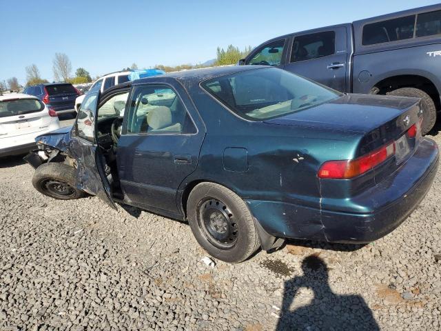 JT2BF22K6W0144686 - 1998 TOYOTA CAMRY CE GREEN photo 2