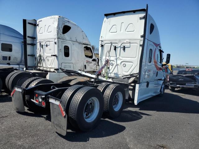 3AKJHHFG0RSUW1014 - 2024 FREIGHTLINER CASCADIA 1 WHITE photo 3