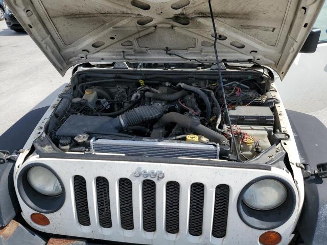 1J4BZ3H16AL178728 - 2010 JEEP WRANGLER U SPORT WHITE photo 11