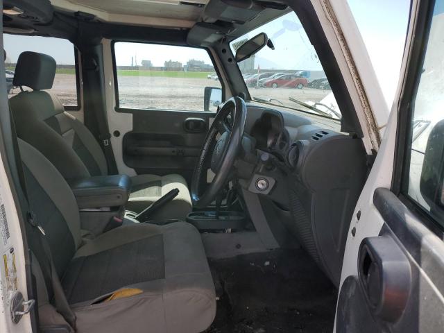 1J4BZ3H16AL178728 - 2010 JEEP WRANGLER U SPORT WHITE photo 7