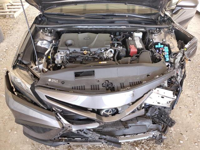 4T1G11AK4NU017266 - 2022 TOYOTA CAMRY SE GRAY photo 11