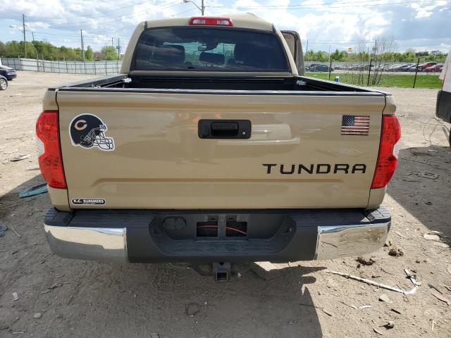 5TFHW5F1XJX692260 - 2018 TOYOTA TUNDRA CREWMAX LIMITED TAN photo 6