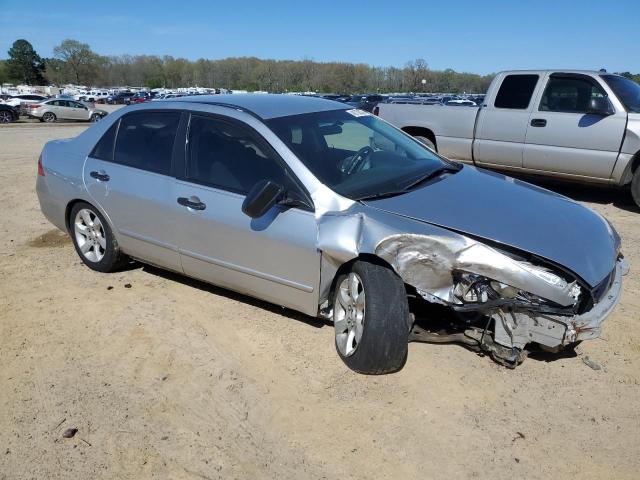 1HGCM56146A104865 - 2006 HONDA ACCORD VALUE SILVER photo 4