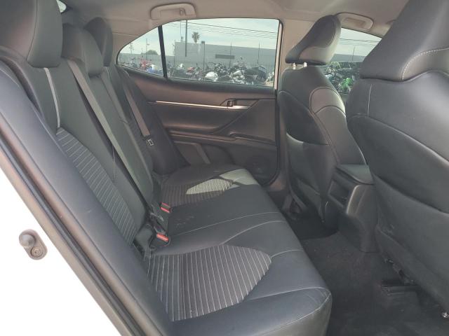 4T1G11AK3PU811162 - 2023 TOYOTA CAMRY SE NIGHT SHADE WHITE photo 10