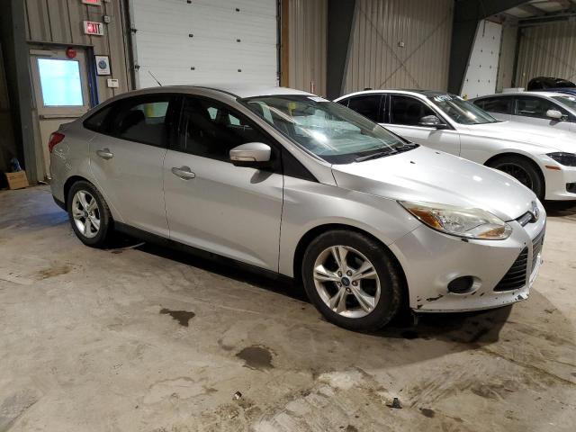 1FADP3F20EL172161 - 2014 FORD FOCUS SE SILVER photo 4