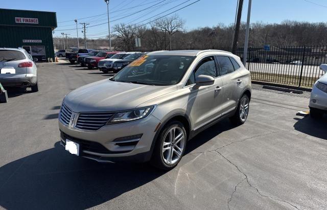 5LMCJ3D91HUL27895 - 2017 LINCOLN MKC RESERVE ოქროსფერი ფოტო 2