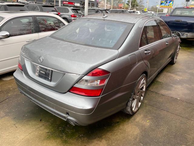 WDDNG71XX8A165233 - 2008 MERCEDES-BENZ S 550 SILVER photo 4