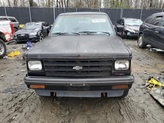 1GNCT18R4J0162574 - 1988 CHEVROLET BLAZER S10 BLACK photo 5