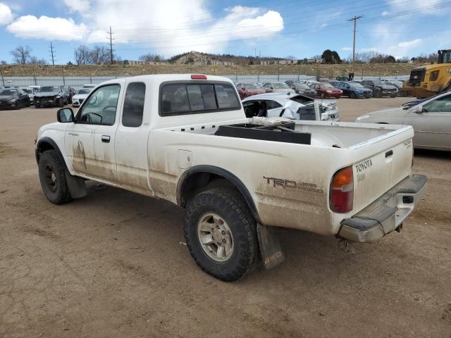 4TAWN72N2YZ577824 - 2000 TOYOTA TACOMA XTRACAB WHITE photo 2