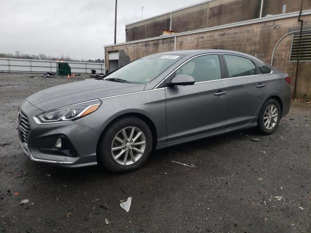 5NPE24AF7JH694538 - 2018 HYUNDAI SONATA SE GRAY photo 1