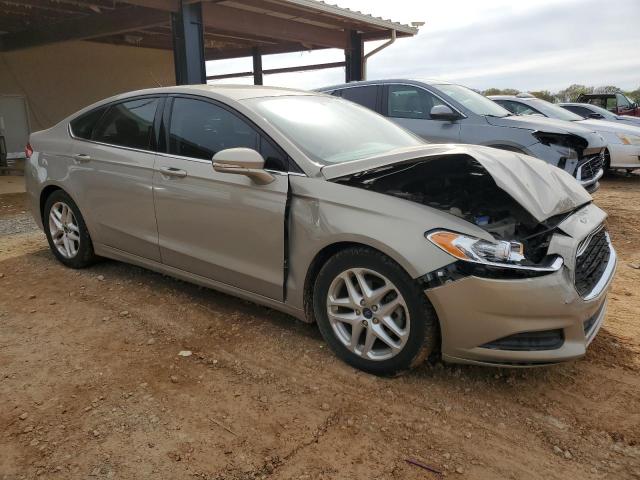 3FA6P0H70FR202729 - 2015 FORD FUSION SE BEIGE photo 4