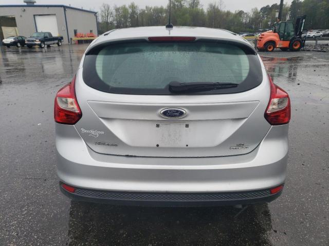 1FADP3K2XDL294790 - 2013 FORD FOCUS SE SILVER photo 6